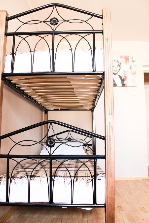 קייב A&S Hostel Minskiy מראה חיצוני תמונה