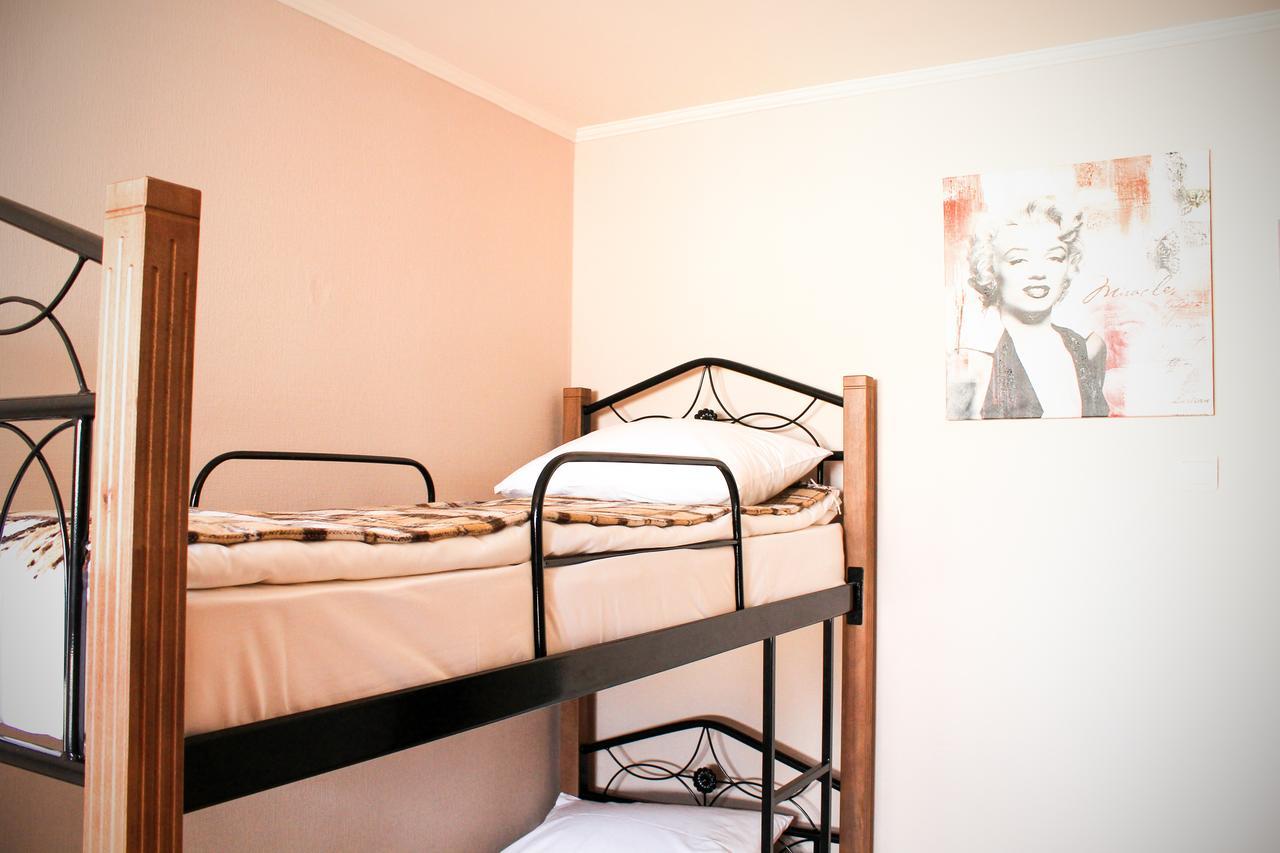 קייב A&S Hostel Minskiy מראה חיצוני תמונה