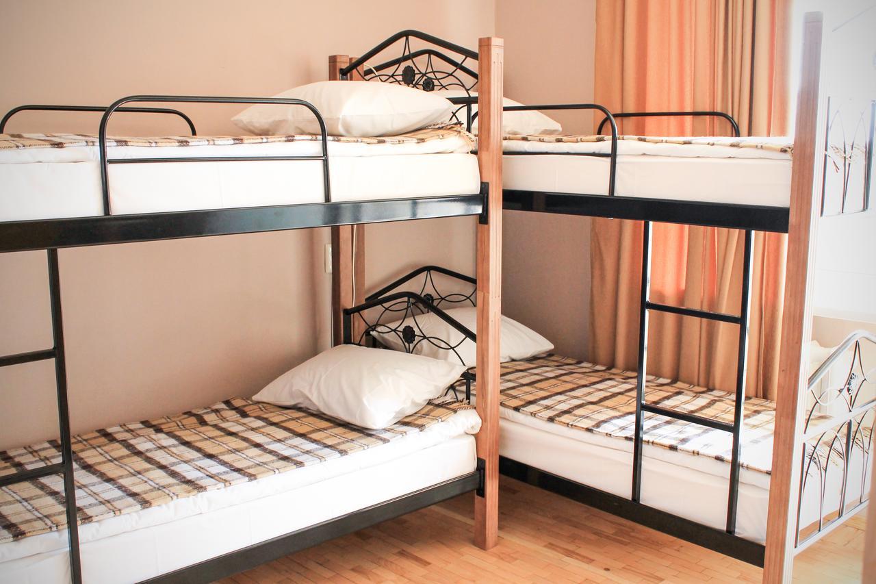קייב A&S Hostel Minskiy מראה חיצוני תמונה